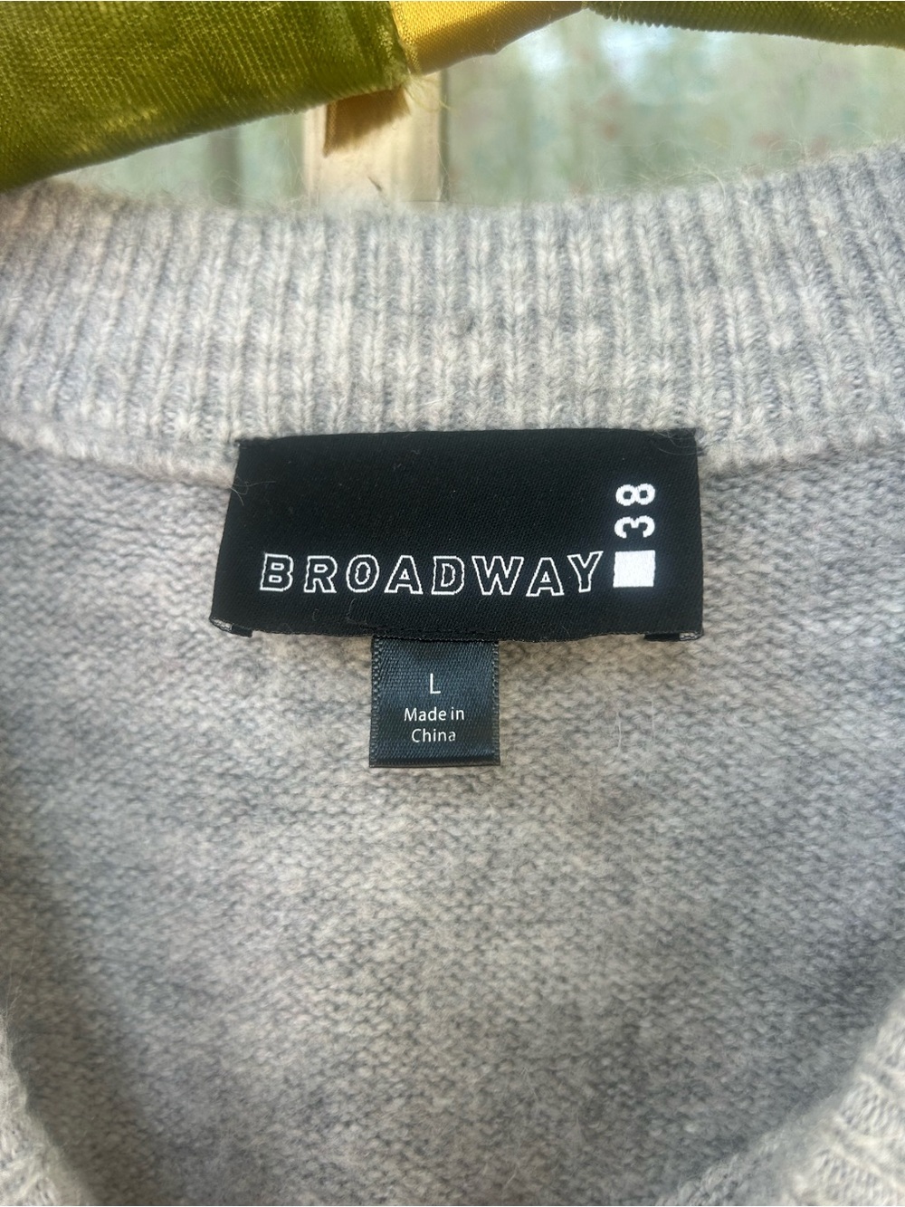 Broadway 38 Day Dreamer Sweater Large Gray Eyelash Letter Knit Cozy Pullover - Picture 2 of 7